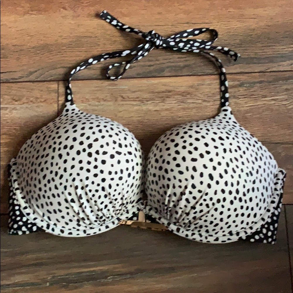 Victoria’s Secret bikini top